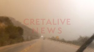 Λασίθι: Κοκτέιλ αφρικανικής σκόνης και βροχής: Έριχνε “καρέκλες” στη Νεάπολη