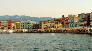 Κρήτη: Κρατάει τη θέση της στον παγκόσμιο τουρισμό παρά τον πόλεμο- Δείτε βίντεο