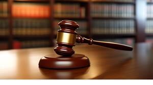 Για 25 χρόνια δεν του έδιναν άδεια και τελικά τον απέλυσαν