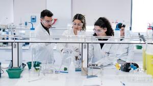 Φαρμακευτική στο Ευρωπαϊκό Πανεπιστήμιο Κύπρου: Σπουδές με προοπτική στην Κύπρο, την Ελλάδα και την Ευρώπη