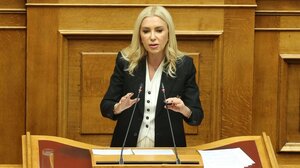 Απειλή για βόμβα στο πολιτικό γραφείο της Φωτεινής Αραμπατζή 