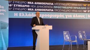 Τα γενέθλια και η δημόσια απολογία του Χατζηδάκη