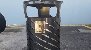 Απορριματοδέκτες: πήραν 100 και σκουριάζουν στη μάντρα του δήμου Ηρακλείου!