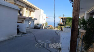 Χανιά: Αναστάτωση στη Χαλέπα - Άρπαξε φωτιά και έπεσε καλώδιο ηλεκτροδότησης