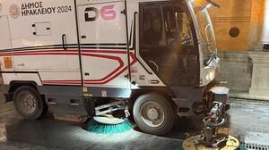 Ηράκλειο: Μετά την εκπληκτική φιέστα, "επιχείρηση" καθαριότητα!