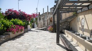 Κάντε μία στάση στην Κάτω Βρύση Φουρφουρά!
