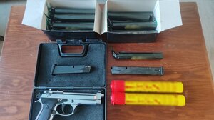 Ηράκλειο: Κροτίδες και φωτοβολίδες στο σπίτι ανήλικου - Συνελήφθη και η μητέρα του!