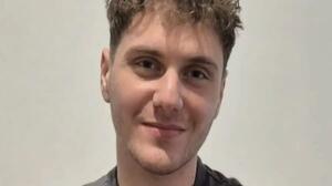 Μαθητής πήγαινε κάθε μέρα, για 6 χρόνια, με καΐκι στο σχολείο!