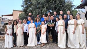 Με συμβολισμό και παράδοση η κοπή του κότινου για τον Μαραθώνιο Κρήτης - Φωτογραφίες