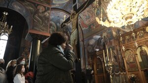 Μεγάλη Παρασκευή: Αποκαθήλωση και Επιτάφιος - Κορύφωση του Θείου Δράματος