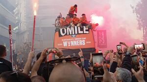 Τι κόσμος, Θεέ μου! Οι εντυπωσιακές φωτογραφίες του Cretalive από τη μεγαλειώδη φιέστα του ΟΦΗ