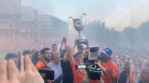 Στο ανοιχτό πούλμαν του ΟΦΗ και ο Σταύρος Αρναουτάκης!