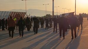 Γεμίζει σιγά σιγά με Κρητικούς ο Βόλος ενόψει του αποψινού τελικού