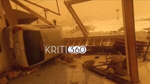 Η θάλασσα «κατάπιε» δρόμους και αυλές στην Παλαιόχωρα – Καταστροφές και αναποδογυρισμένα Ι.Χ.