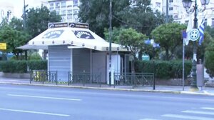 Πειραιάς: Μάχη για τη ζωή του δίνει ο 17χρονος που παρασύρθηκε από λεωφορείο 