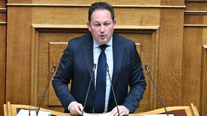 Πέτσας: «Δεν θα ψηφίσω όλες τις άρσεις ασυλίας για τους βουλευτές της ΝΔ»