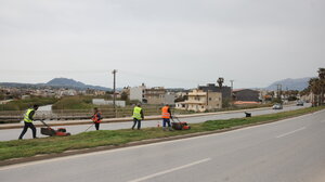 Ηράκλειο: Ξεκίνησαν οι εκτεταμένες παρεμβάσεις συντήρησης και αναβάθμισης του πρασίνου - Φωτογραφίες