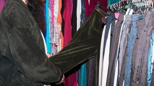 Παζάρι δωρεάν διάθεσης ενδυμάτων στα Καμίνια