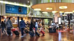 Τέσσερα αεροδρόμια στην Ιταλία επιβάλλουν περιορισμούς στον ανεφοδιασμό καυσίμων