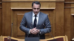 Μ. Σενετάκης: "Η πρόταση για το ασυμβίβαστο εμπλουτίζει τον δημόσιο διάλογο"