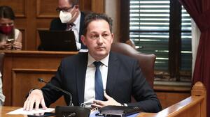 Πέτσας για ΟΠΕΚΕΠΕ: Θα απέχω από την ψηφοφορία για τις άρσεις ασυλίας