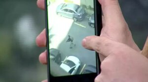 Τρομοκρατικό χτύπημα στην Κωνσταντινούπολη: Η στιγμή που δράστης οπλίζει για να επιτεθεί στο ισραηλινό προξενείο - Βίντεο