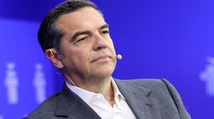 Τσίπρας: «Αν ζούσαμε σε μια κανονική ευρωπαϊκή δημοκρατία, θα έπρεπε να παραιτηθεί σήμερα ο πρωθυπουργός»