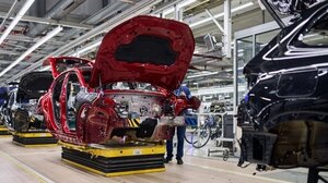 Η General Motors θέτει σε αδράνεια 1.300 εργαζομένους