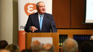 Καραμανλής: «Η Γαλάζια Πατρίδα απειλεί το Αιγαίο» - Μηνύματα για Τουρκία, Δικαιοσύνη και ΕΕ