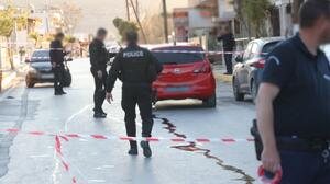Φονικό στην Αμμουδάρα: «Η βία δεν έχει θέση στην κοινωνία και πολύ περισσότερο δίπλα σε σχολεία»