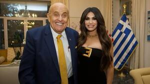 Στην Αθήνα ο Ρούντολφ Τζουλιάνι - Παραβρέθηκε σε δείπνο της Κίμπερλι Γκιλφόιλ 