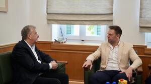 Στο Ηράκλειο ο Στέφανος Κασσελάκης - Συναντήθηκε με περιφερειάρχη και δήμαρχο