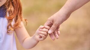 Από τον «παιδικό αυτισμό» στον αόρατο ενήλικα