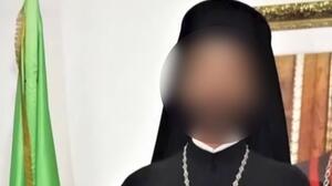 Σάλος με τον Μητροπολίτη που έδειχνε τα γεννητικά του όργανα σε περαστικούς