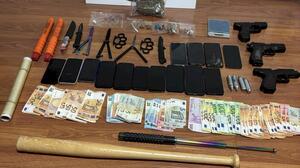 Αποκαλυπτικοί διάλογοι των συμμοριών που διακινούσαν ναρκωτικά σε σχολεία – Έδερναν τους ανήλικους που στρατολογούσαν