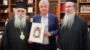 Επίσκεψη του Αρχιεπισκόπου Σινά, Συμεών, στον Περιφερειάρχη Κρήτης 