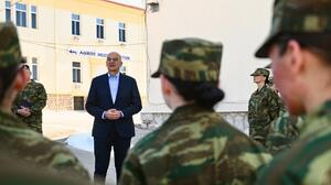 Δένδιας: Θεσμική τομή η κατάταξη των πρώτων εθελοντριών οπλιτών των Ενόπλων Δυνάμεων