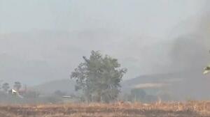 Σε εξέλιξη η φωτιά στη Βάρδα Ηλείας 