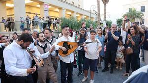 Σε κλίμα ενθουσιασμού και με μαζική συμμετοχή του κοινού συνεχίζεται το 11ο Φεστιβάλ «Τέχνη Καθ' Οδόν» του Δήμου Ηρακλείου