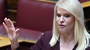 Η Θεοδώρα Τζάκρη παραιτήθηκε από το κόμμα του Κασσελάκη με «βολές» εναντίον του
