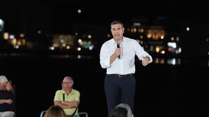 Ο Αλέξης Τσίπρας παρουσιάζει την πρόταση της ΕΛ.Α.Σ για τη νέα Τοπική Αυτοδιοίκηση