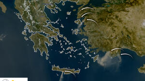 Δορυφόρος κατέγραψε το τεράστιο νέφος καπνού από τη φωτιά στο Ρέθυμνο - Έφτασε έως και 100 χιλιόμετρα νότια
