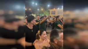 Χόρεψαν «μποσανόβα» και έγιναν viral: Η νεολαία κρατά ζωντανή την παράδοση στο Κυπαρίσσι