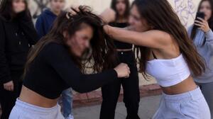 Ηράκλειο: Στην Ασφάλεια πέρασαν τη νύχτα οι δύο από τις τρεις μαθήτριες για τον άγριο ξυλοδαρμό 15χρονης 