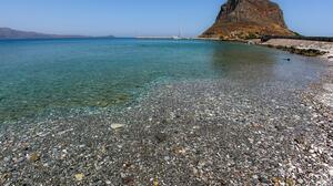  Βυθίστηκε ταχύπλοο μετά από πυρκαγιά στη Μονεμβασιά 