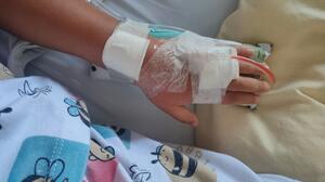 Στην Αθήνα ο 6χρονος που τραυματίστηκε βαρύτατα στο πόδι μετά το τροχαίο στα Σχοινάρια