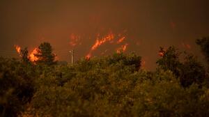NASA: Ειδικά αεροσκάφη θα μελετήσουν τις καταιγίδες που προκαλούν οι δασικές πυρκαγιές