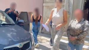 Ηράκλειο: Προφυλακίστηκε η 42χρονη για τα βασανιστήρια με τον μπαλτά - Βίντεο