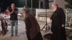 Σέρρες: Ο ένας ιερέας τραγουδούσε «της Γερακίνας γιος» κι ο άλλος χόρευε ζεϊμπέκικο