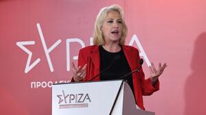 Δούρου: Τιμάμε τις έδρες μας, δεν τις βγάζουμε σε πλειστηριασμό 